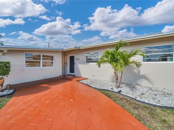8241 SW 12th Ter, Miami FL 33144