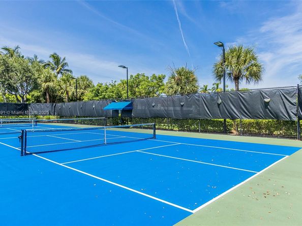 1467 Mariner Way, Hollywood FL 33019