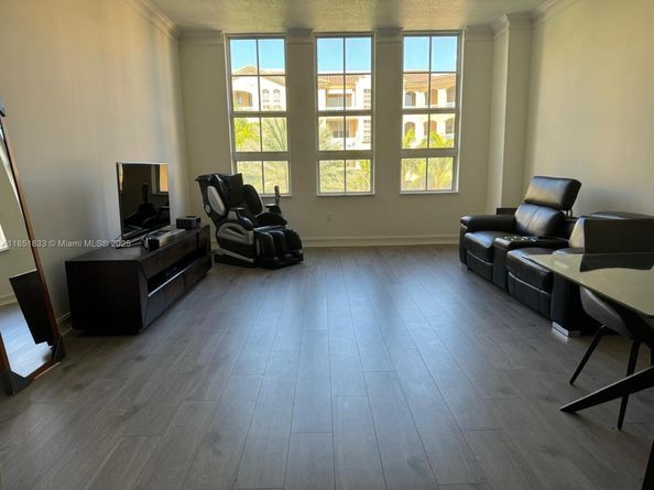 3001 NE 185th St 434, Aventura FL 33180