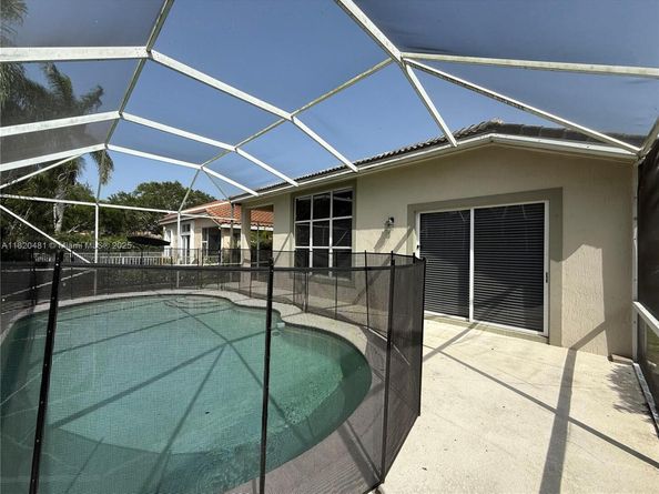 12123 NW 15th Ct, Coral Springs FL 33071
