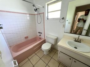 281 NE 40th St 7, Oakland Park FL 33334