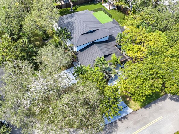11340 SW 74th Ct, Pinecrest FL 33156