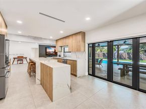 11340 SW 74th Ct, Pinecrest FL 33156