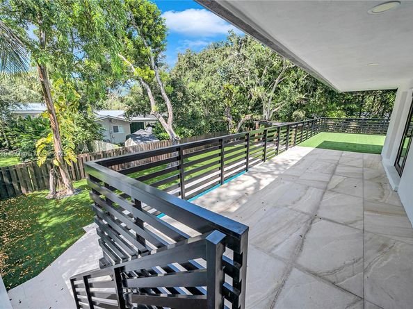 11340 SW 74th Ct, Pinecrest FL 33156