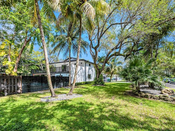 11340 SW 74th Ct, Pinecrest FL 33156
