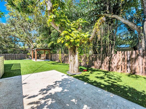 11340 SW 74th Ct, Pinecrest FL 33156