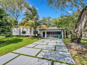 11340 SW 74th Ct, Pinecrest FL 33156