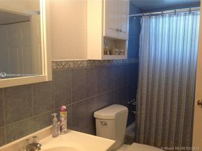 5111 W Oakland Park Blvd 305, Lauderdale Lakes FL 33313