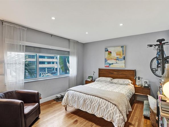 10076 E Bay Harbor Dr 76D, Bay Harbor Islands FL 33154