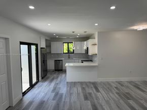 2160 NW 30th St, Miami FL 33142