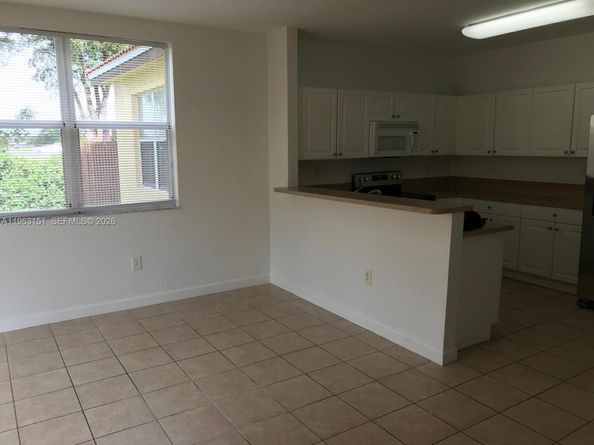 1420 NE 33rd Ave 10215, Homestead FL 33033