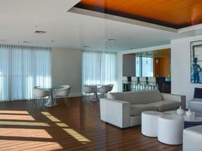 55 SE 6th St 2110, Miami FL 33131