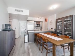 55 SE 6th St 2110, Miami FL 33131