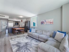 55 SE 6th St 2110, Miami FL 33131