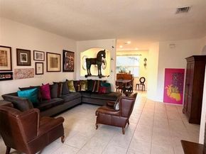 11010 NW 87th St, Doral FL 33178