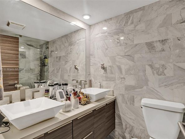 5401 Collins Ave 424, Miami Beach FL 33140
