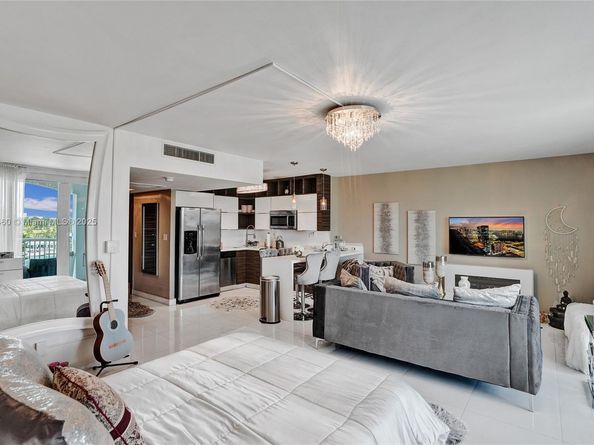 5401 Collins Ave 424, Miami Beach FL 33140