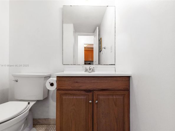 8900 Washington Blvd 404, Pembroke Pines FL 33025