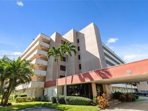 8900 Washington Blvd 404, Pembroke Pines FL 33025