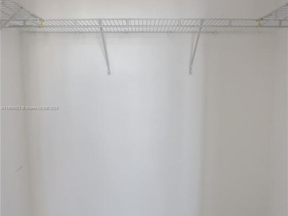 325 S Biscayne Blvd 1722, Miami FL 33131