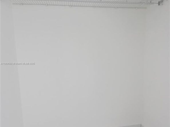 325 S Biscayne Blvd 1722, Miami FL 33131