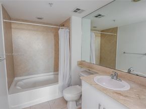 325 S Biscayne Blvd 1722, Miami FL 33131