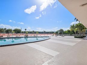 400 Kings Point Dr 523, Sunny Isles Beach FL 33160