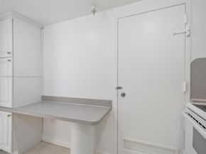 400 Kings Point Dr 523, Sunny Isles Beach FL 33160