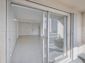 400 Kings Point Dr 523, Sunny Isles Beach FL 33160