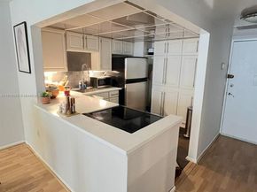 1228 West Ave 911, Miami Beach FL 33139