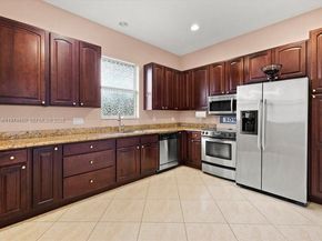 12343 NW 19th St, Plantation FL 33323