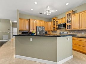 12343 NW 19th St, Plantation FL 33323