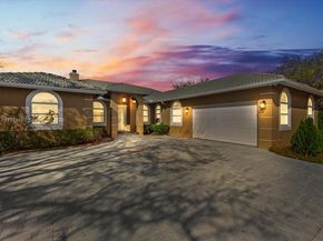 12343 NW 19th St, Plantation FL 33323