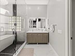 12343 NW 19th St, Plantation FL 33323