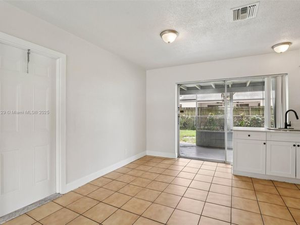 1630 SW 32nd Ct, Fort Lauderdale FL 33315