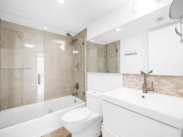 1915 Brickell Ave C1213, Miami FL 33129