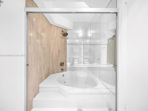 1915 Brickell Ave C1213, Miami FL 33129