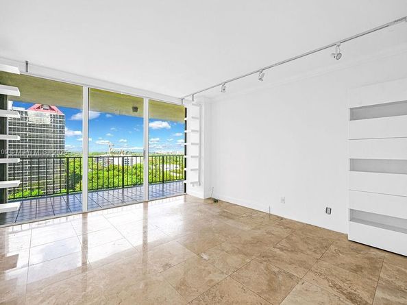 1915 Brickell Ave C1213, Miami FL 33129