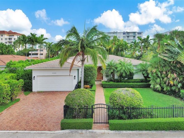 10121 E Broadview Dr, Bay Harbor Islands FL 33154