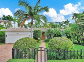 10121 E Broadview Dr, Bay Harbor Islands FL 33154