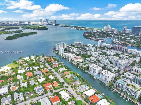 10121 E Broadview Dr, Bay Harbor Islands FL 33154