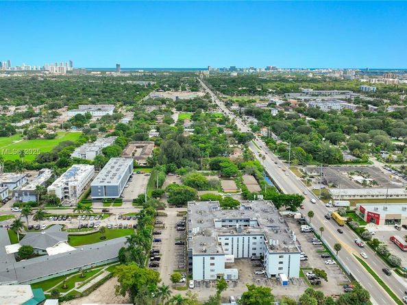 13500 NE 3rd Ct 419, North Miami FL 33161