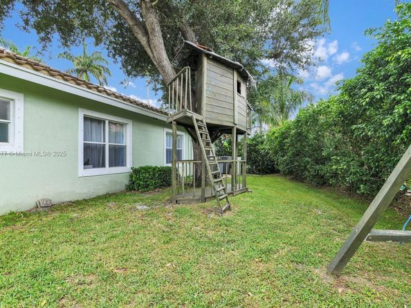 6622 Newport Lake Cir, Boca Raton FL 33496