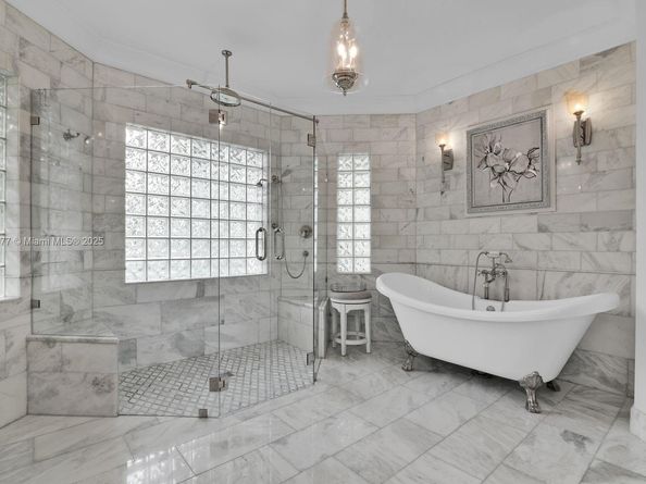 6622 Newport Lake Cir, Boca Raton FL 33496