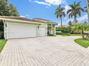 6622 Newport Lake Cir, Boca Raton FL 33496