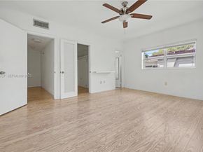 73 Edgewater Dr 3, Coral Gables FL 33133