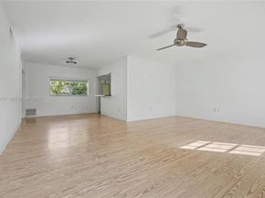 73 Edgewater Dr 3, Coral Gables FL 33133