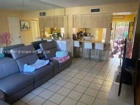 1925 SW 107th Ave 208, Miami FL 33165