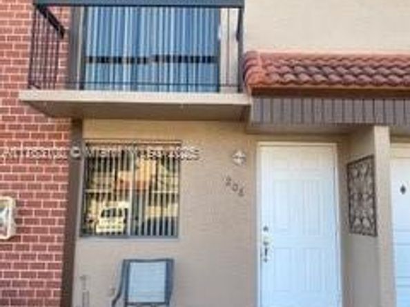 1925 SW 107th Ave 208, Miami FL 33165