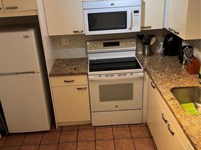 3551 NE 169th St 112, North Miami Beach FL 33160